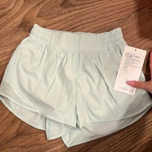 Hotty hot low rise short 4” lines nwt